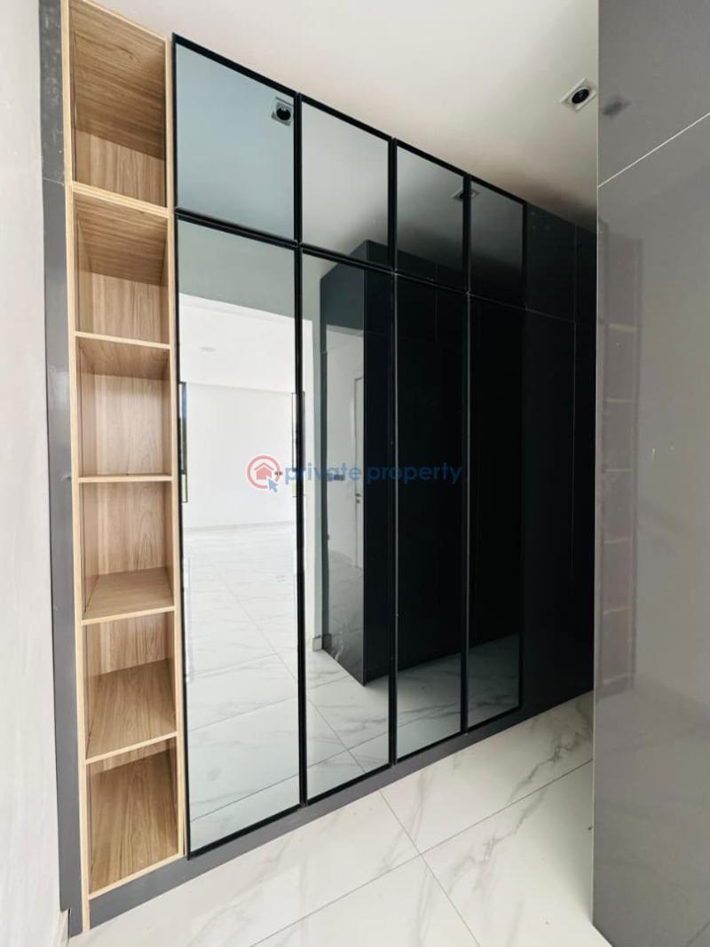 5 bedroom Detached Duplex For Sale Lekki County Ikota Lekki Lagos - 3