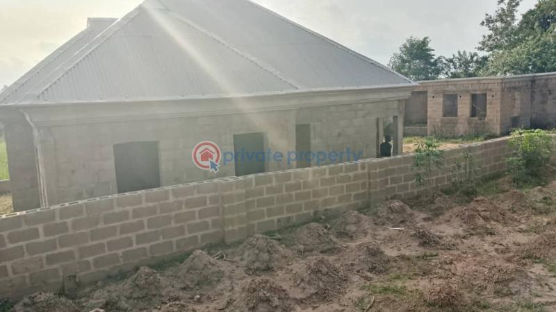 3 bedroom Detached Bungalow For Sale Jamoje, Omi Adio Apata Ibadan Oyo - 1