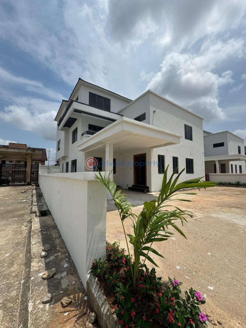 5 bedroom Detached Duplex For Sale Ikeja GRA Lagos - 1