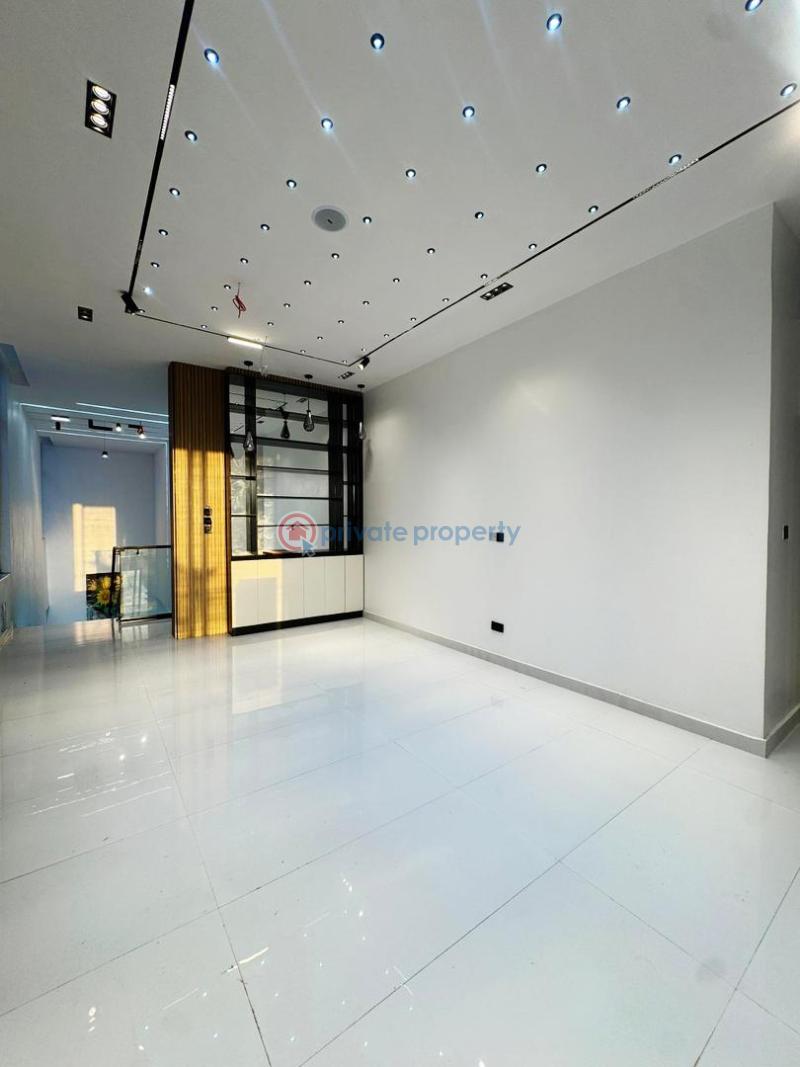 6 bedroom Detached Duplex For Sale Chevron Lekki Chevron Drive Lekki Lagos - 2