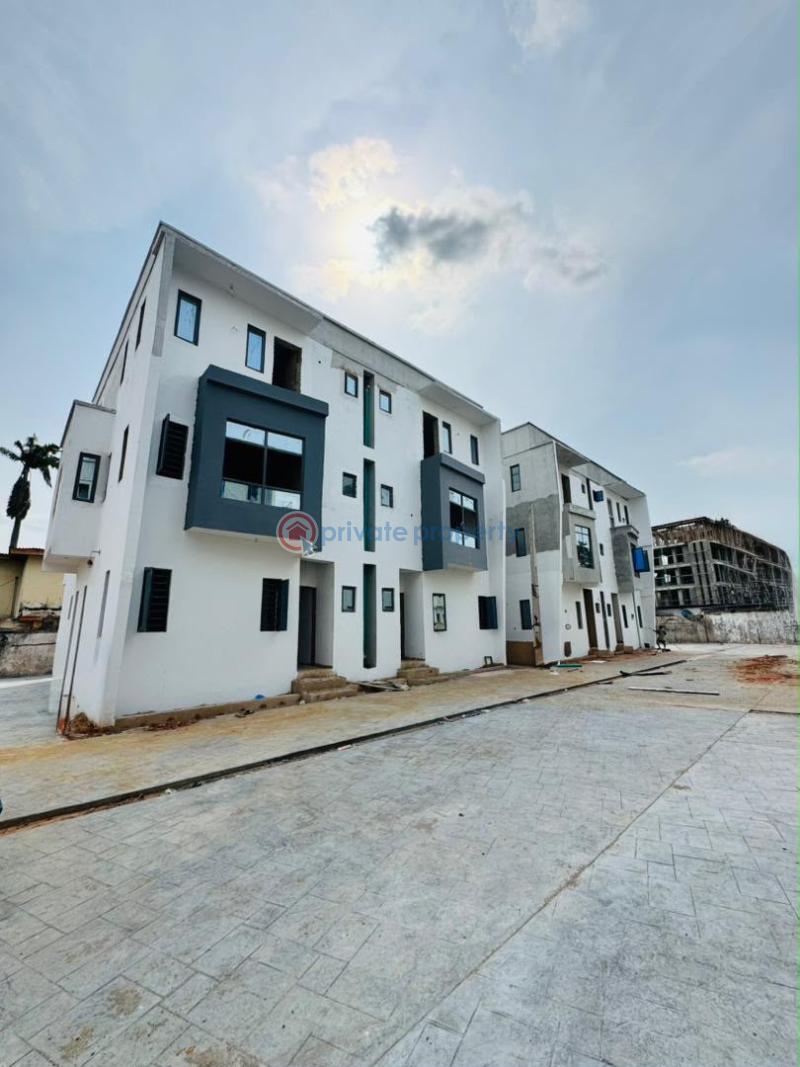 4 bedroom Detached Duplex For Sale Opebi Ikeja Lagos - 14