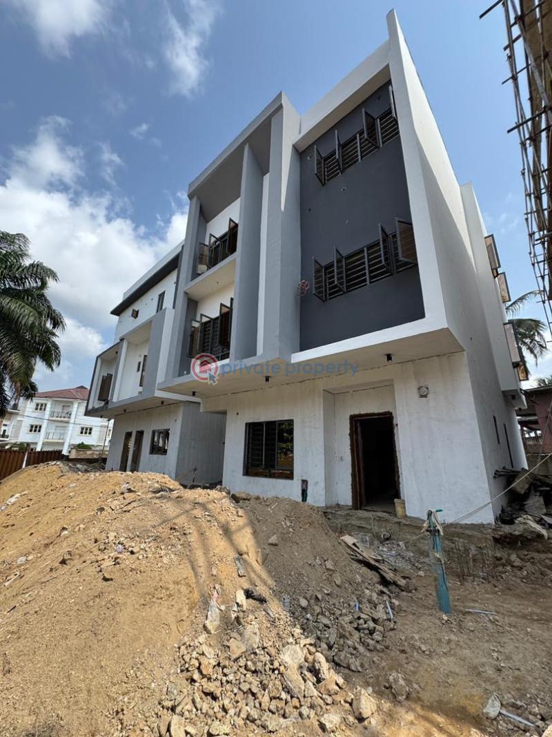 4 bedroom Semi detached Duplex For Sale Surulere Lagos - 1