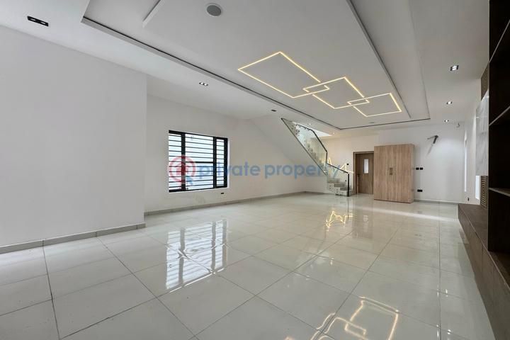 5 bedroom Detached Duplex For Sale Victoria Garden City Lekki Lagos - 5