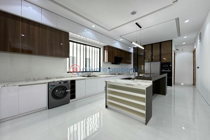 Astonishing 5 bedroom detached duplex with bq and pool - 6 5 bedroom Detached Duplex For Sale Megamound Estate Ikota Lekki Lagos - 6