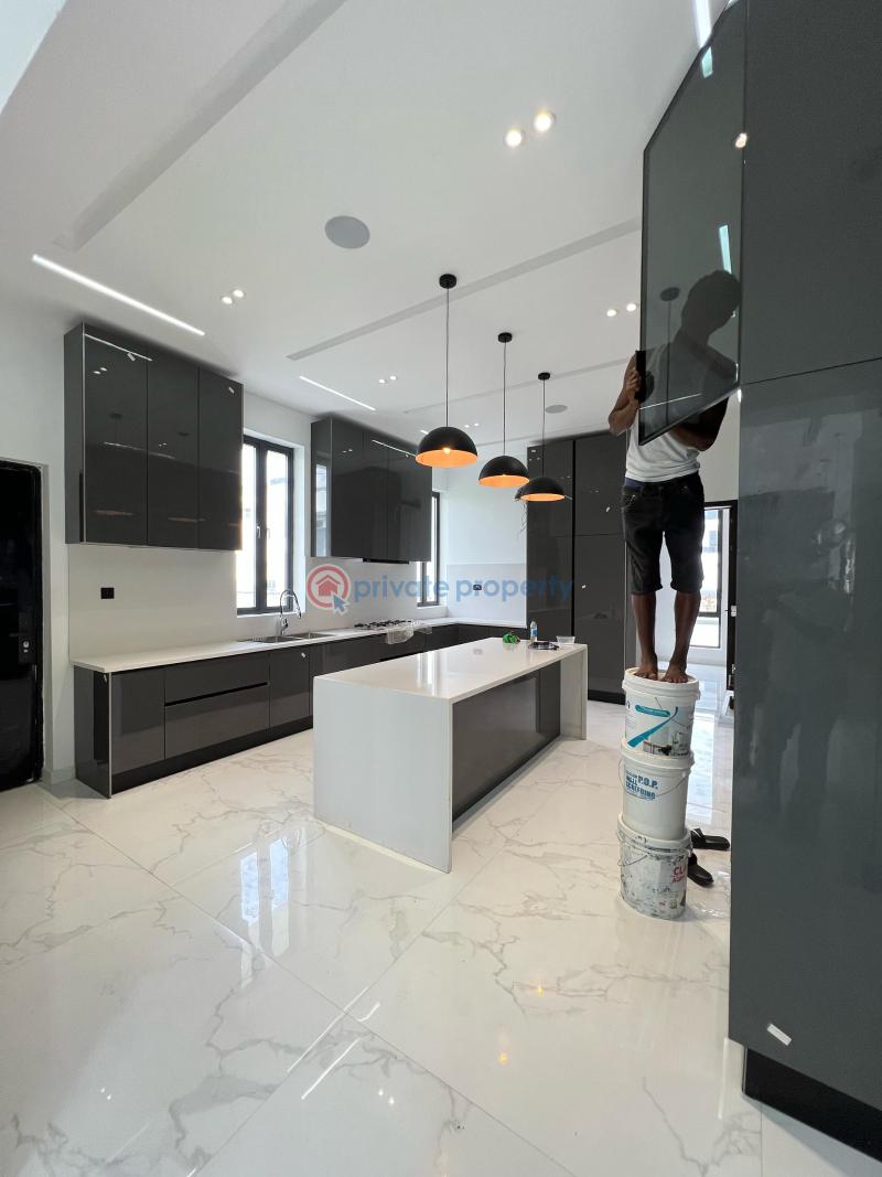 Astonishing 5 bedroom fully detached duplex with cinema , swimming pool. - 3 5 bedroom Detached Duplex For Sale Osapa London Lekki Lagos - 3