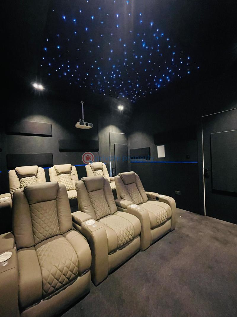 5 bedroom Detached Duplex For Sale Lekki Phase 1 Lagos - 13