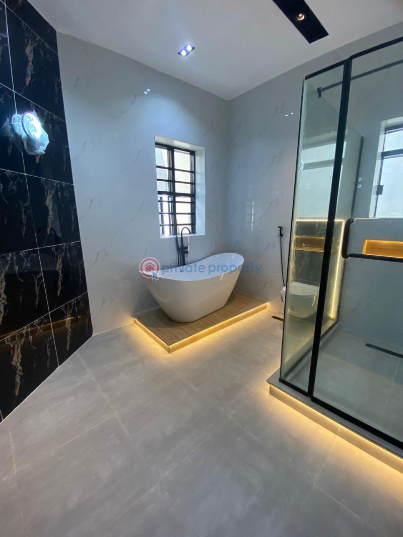 5 bedroom Detached Duplex For Sale Chevron Drive Lekki Lagos - 5