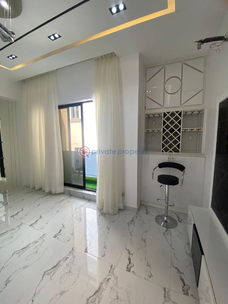 5 bedroom Detached Duplex For Sale Chevron Drive Lekki Lagos - 3