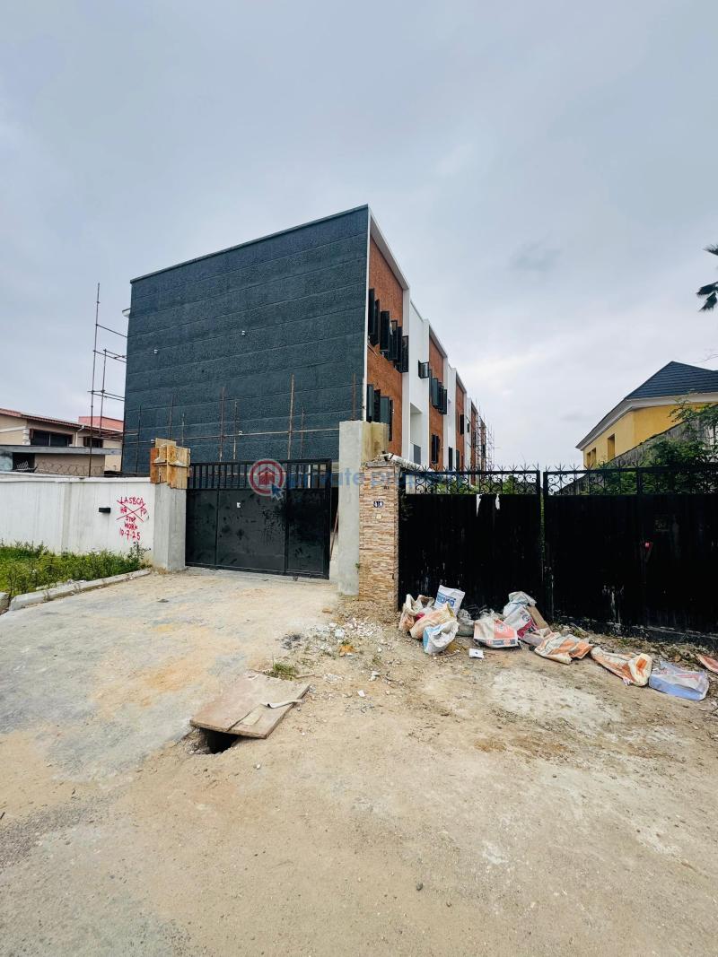 4 bedroom Terraced Duplex For Sale Ogudu GRA Ojota Lagos - 4