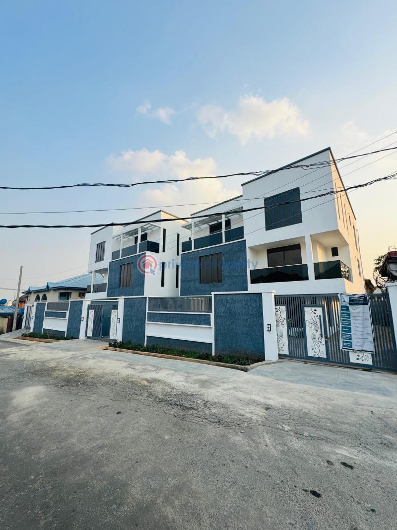 5 bedroom Detached Duplex For Sale Omole Phase 1 Ojodu Lagos - 2