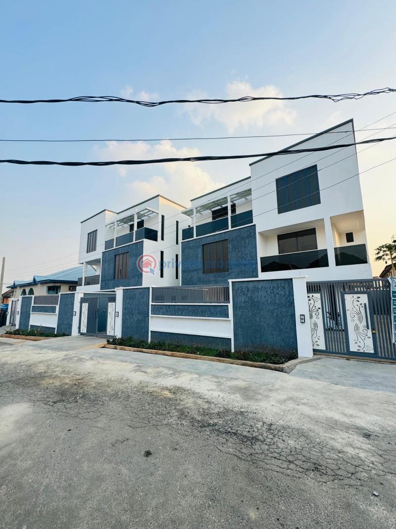 5 bedroom Detached Duplex For Sale Omole Phase 1 Ojodu Lagos - 2