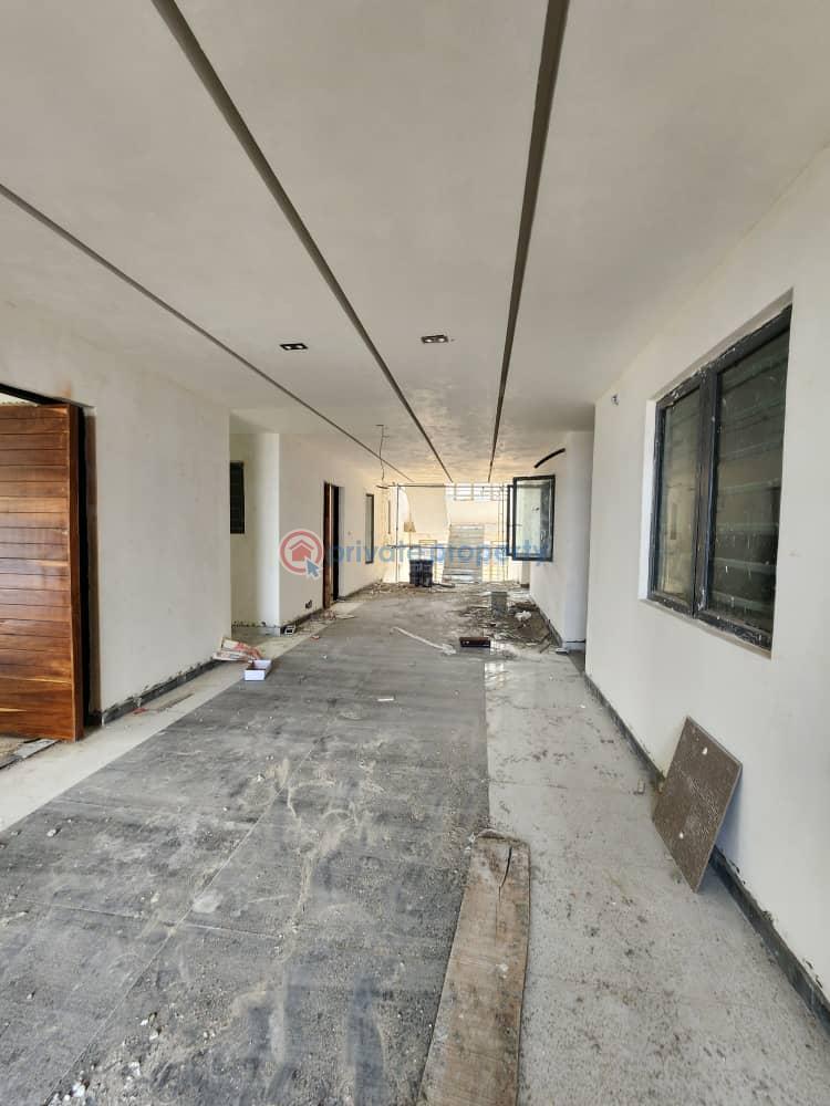 2 bedroom Block Of Flats For Sale Lekki Lagos - 1