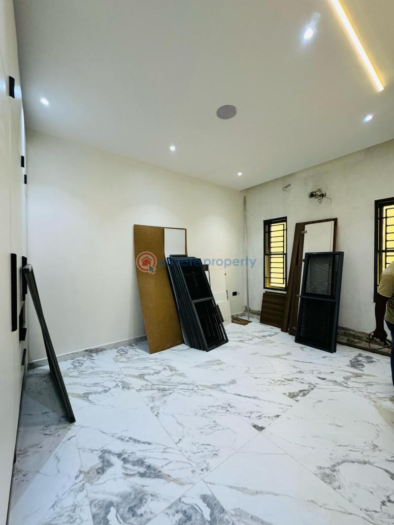 5 bedroom Detached Duplex For Sale Omole Phase 1 Ojodu Lagos - 1