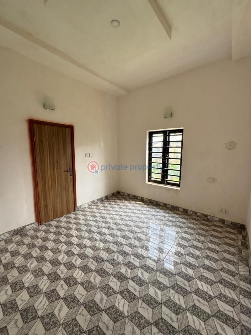 3 bedroom Block Of Flats For Sale Gbagada Lagos - 2