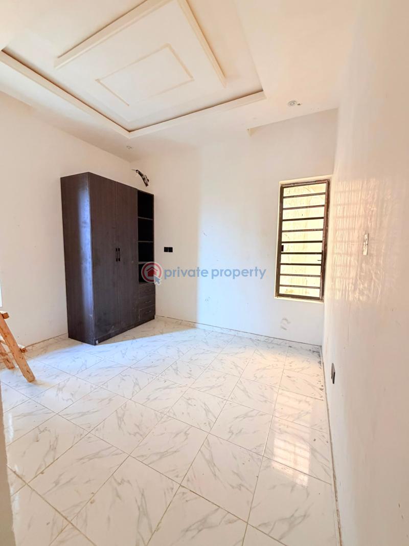 4 bedroom Detached Duplex For Sale Gbagada Lagos - 14