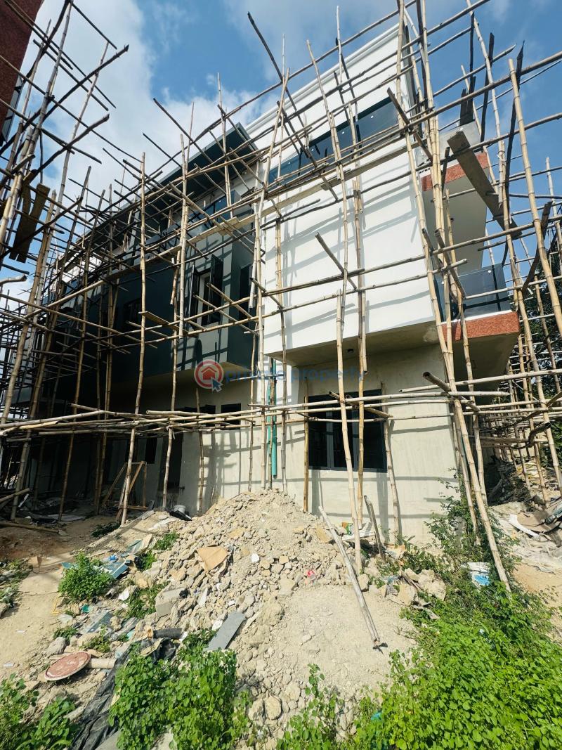 5 bedroom Detached Duplex For Sale Maryland Lagos - 1