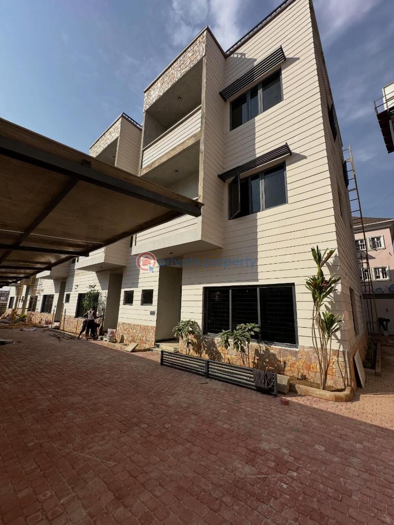 4 bedroom Terraced Duplex For Sale Wuye Abuja Phase 2  - 11