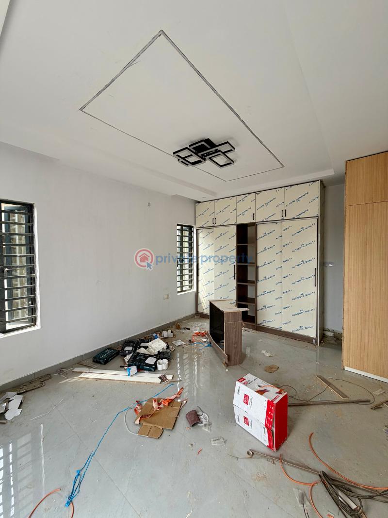 4 bedroom Semi detached Duplex For Sale Adeniyi Jones Ikeja Lagos - 11