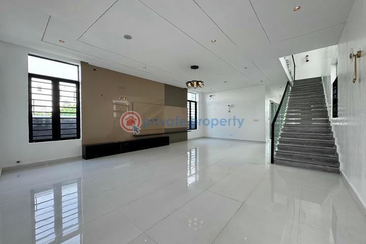 Automated 5 bedroom detached duplex with swimming pool and bq - 2 5 bedroom Detached Duplex For Sale Lekki Lagos - 2