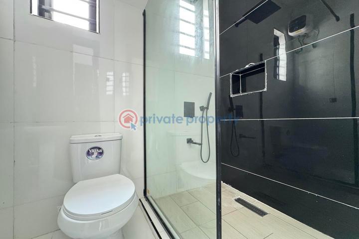 Automated 5 bedroom detached duplex with swimming pool and bq - 19 5 bedroom Detached Duplex For Sale Lekki Lagos - 19