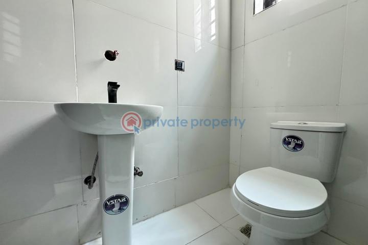 Automated 5 bedroom detached duplex with swimming pool and bq - 20 5 bedroom Detached Duplex For Sale Lekki Lagos - 20