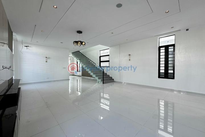 Automated 5 bedroom detached duplex with swimming pool and bq - 3 5 bedroom Detached Duplex For Sale Lekki Lagos - 3