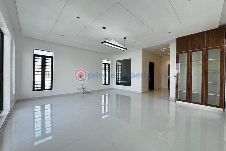 Automated 5 bedroom detached duplex with swimming pool and bq - 8 5 bedroom Detached Duplex For Sale Lekki Lagos - 8