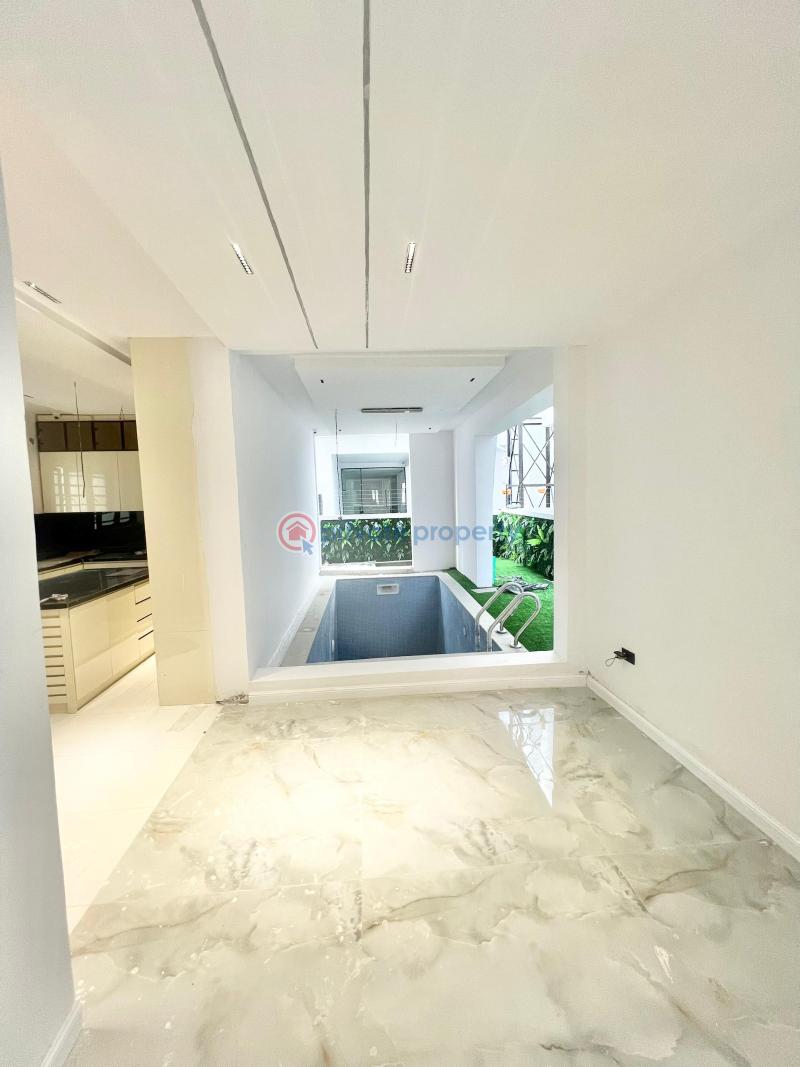 5 bedroom Detached Duplex For Sale Chevron Drive Lekki Lagos - 6