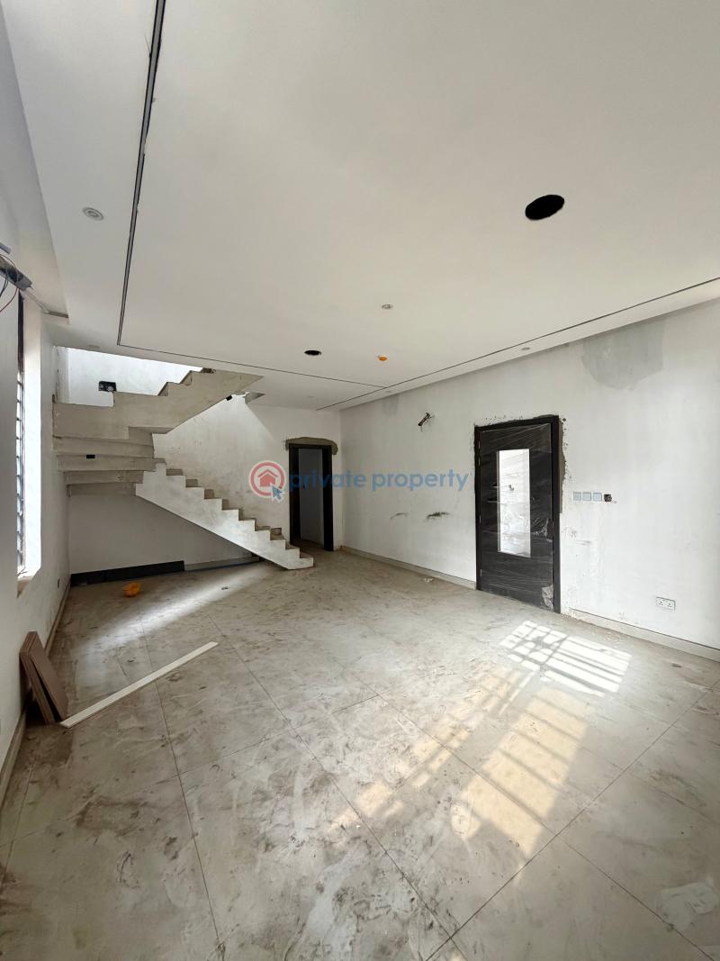 5 bedroom Detached Duplex For Sale Omole Phase 2 Ojodu Lagos - 3