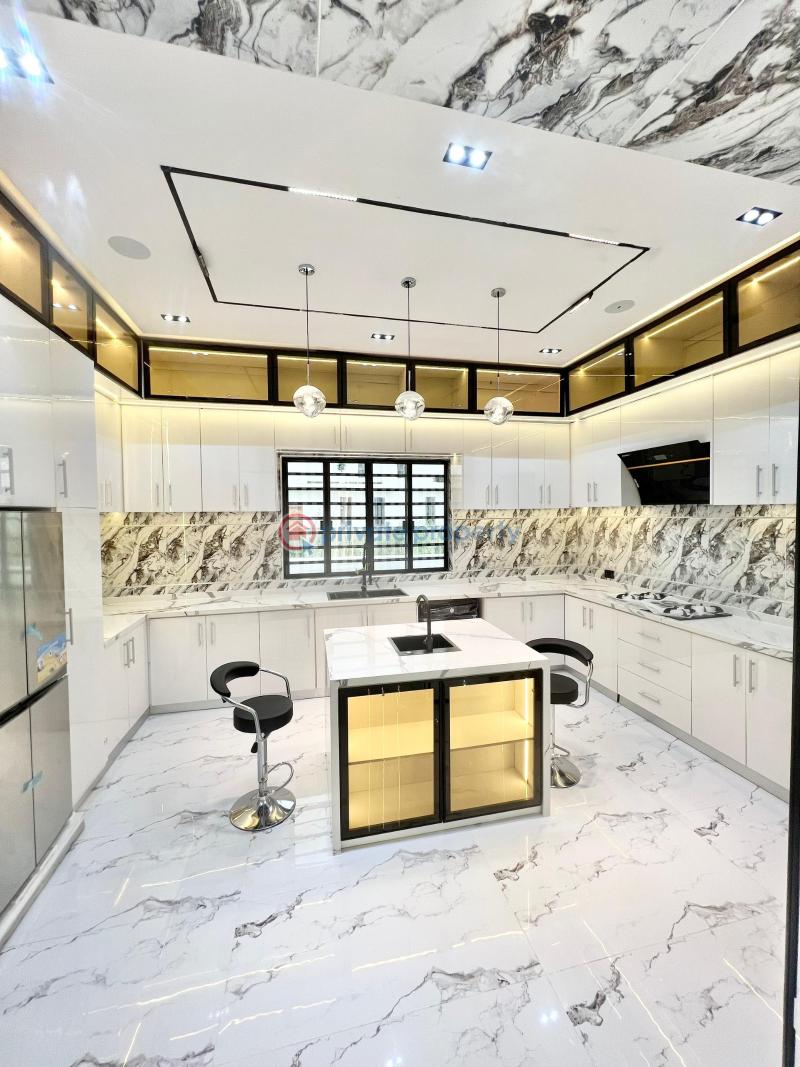 5 bedroom Duplex For Sale Chevron Drive Lekki Lagos - 5