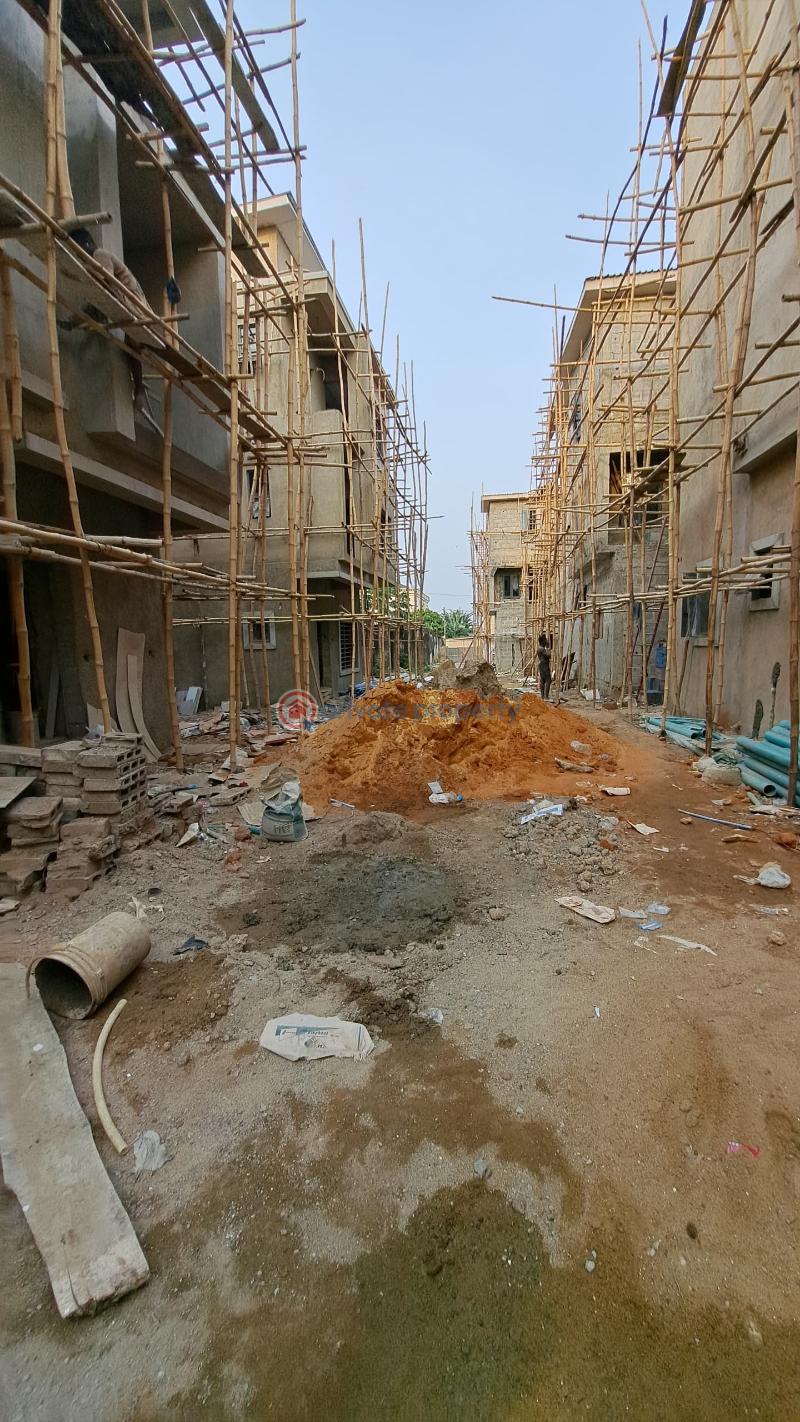 5 bedroom Detached Duplex For Sale Shonibare Estate, Maryland Ikeja Lagos - 11