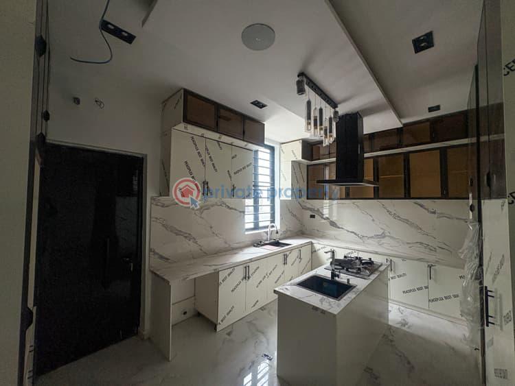 5 bedroom Detached Duplex For Sale Off Admiralty Road Lekki Phase 1 Lagos - 5