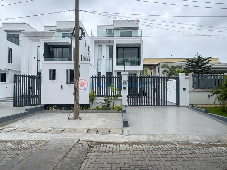 5 bedroom Detached Duplex For Sale Off Admiralty Road Lekki Phase 1 Lagos - 0