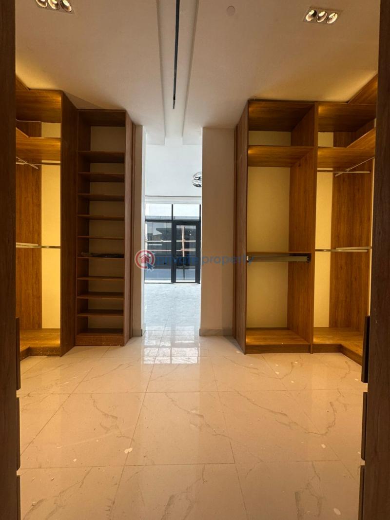 Automated smart 4 bedroom terraced duplex with bq - 16 4 bedroom Terraced Duplex For Sale Lekki Phase 1 Lagos - 16