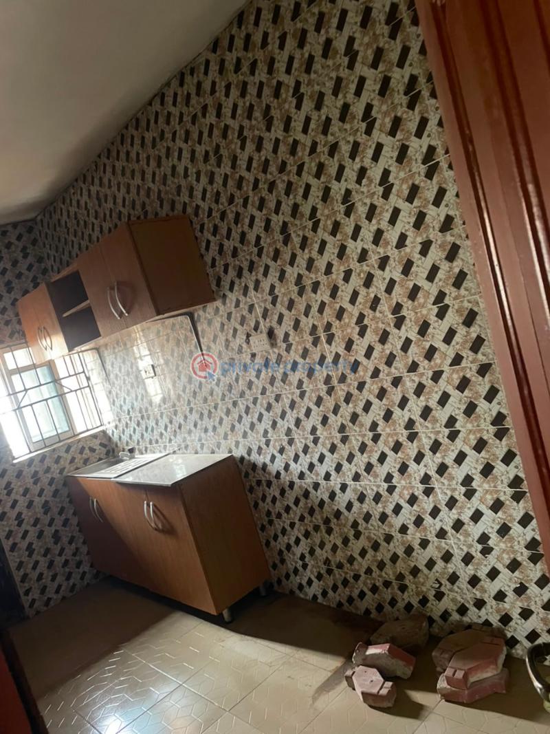 2 bedroom Block Of Flats For Rent T Junction Elebu Akala Express Ibadan Oyo - 3