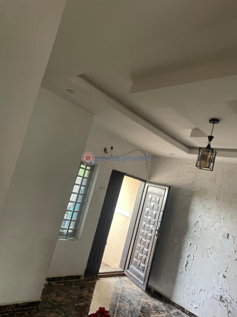 2 bedroom Block Of Flats For Rent Ajila Elebu Akala Express Ibadan Oyo - 2
