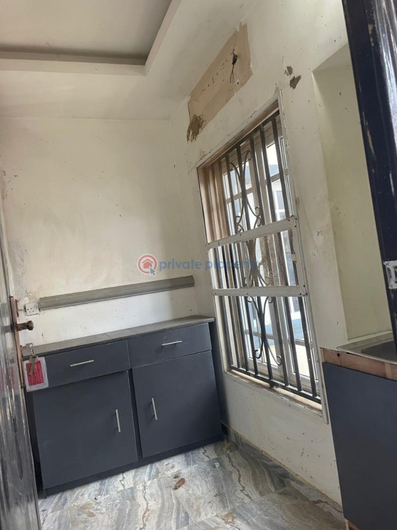 1 bedroom Block Of Flats For Rent Oke Ibukun Elebu Akala Express Ibadan Oyo - 1