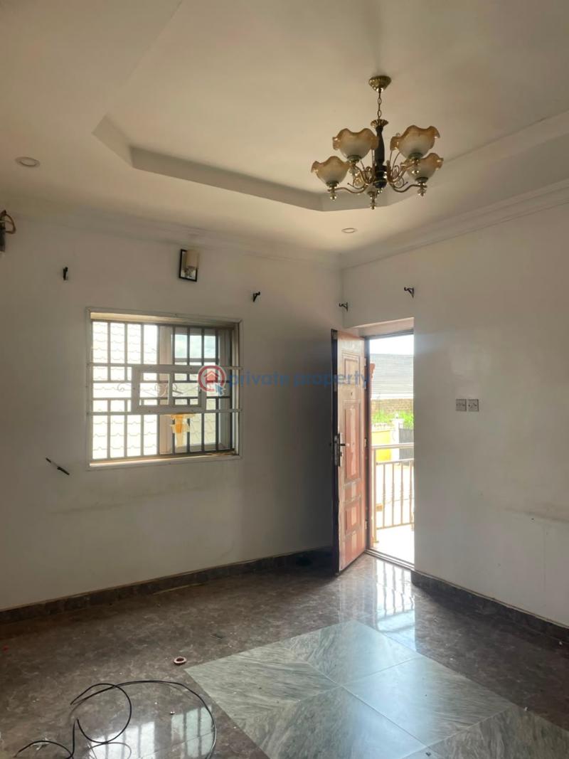 1 bedroom Block Of Flats For Rent Akoto Estate Elebu Akala Express Ibadan Oyo - 0