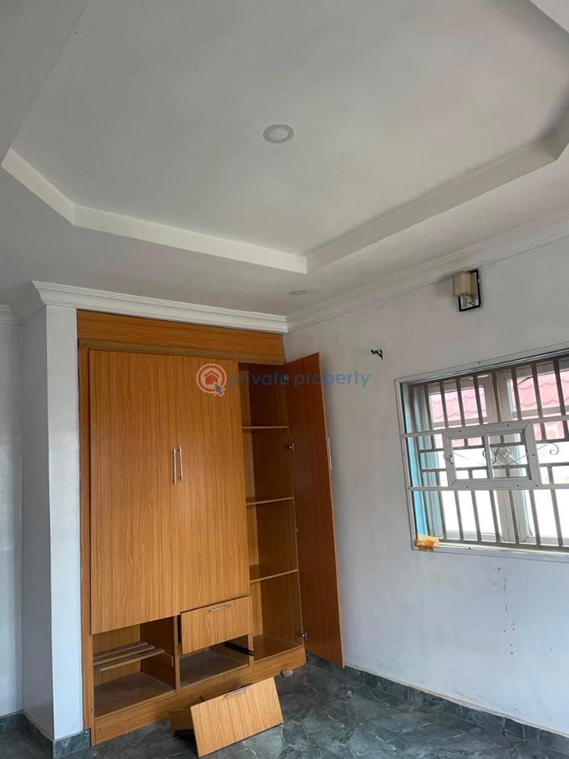 1 bedroom Block Of Flats For Rent Akoto Estate Elebu Akala Express Ibadan Oyo - 1