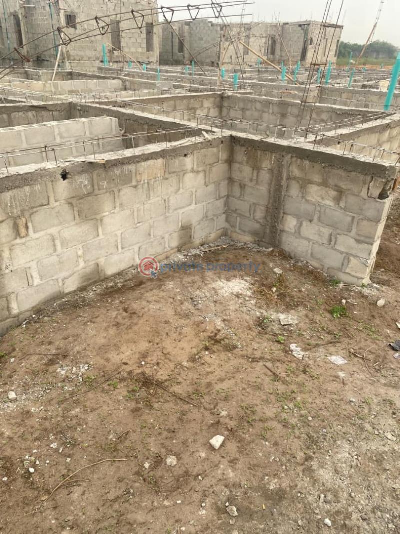 4 bedroom Detached Bungalow For Sale Igando Ibeju-Lekki Lagos - 11