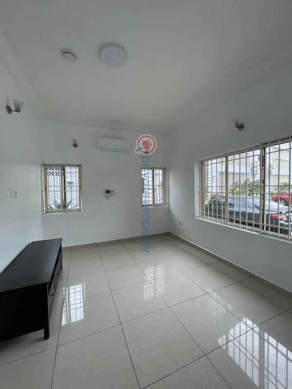 1 bedroom Mini Flat For Rent Shonibare Estate Maryland Lagos - 4