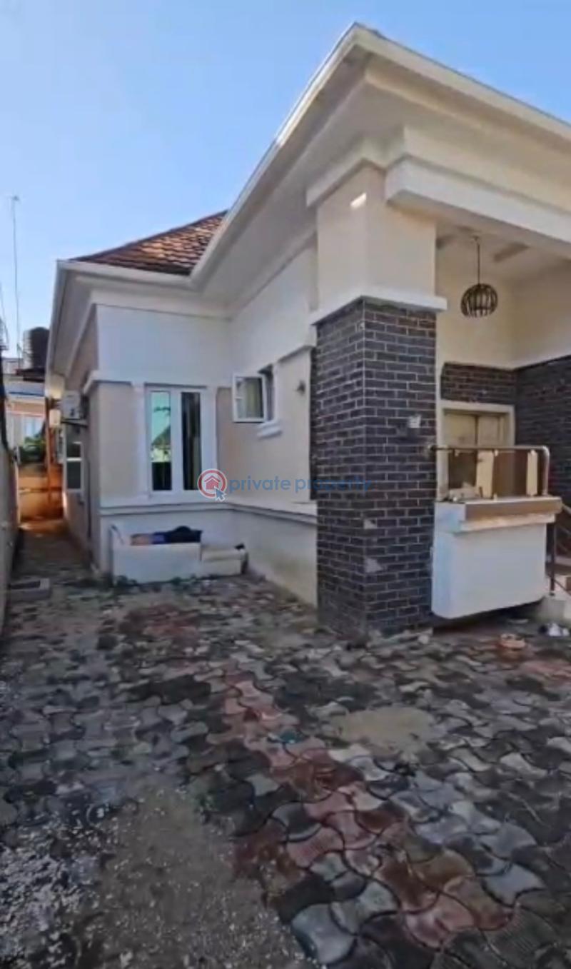 Back to market 3bedroom fully detached bungalow with bq in thomas estate ajah - 1 3 bedroom Detached Bungalow For Sale Thomas Estate Ajah Lagos - 1
