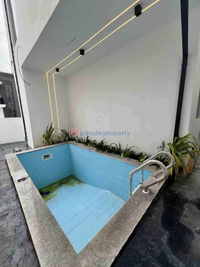 5 bedroom Detached Duplex For Sale Chevron Drive Lekki Lagos - 9