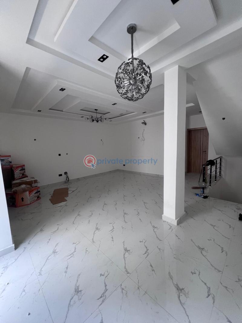 4 bedroom Flat & Apartment For Sale Ologolo Lekki Lagos - 3