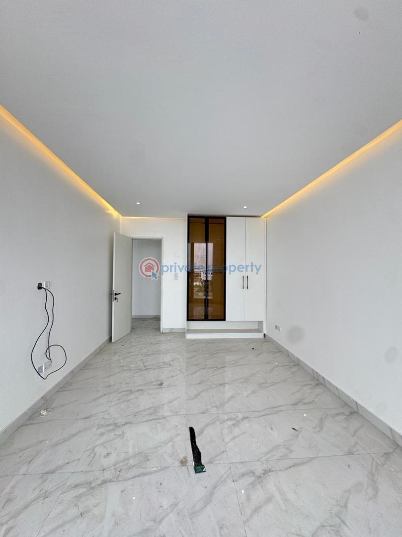 2 bedroom Block Of Flats For Sale Lekki Phase 1 Lagos - 2
