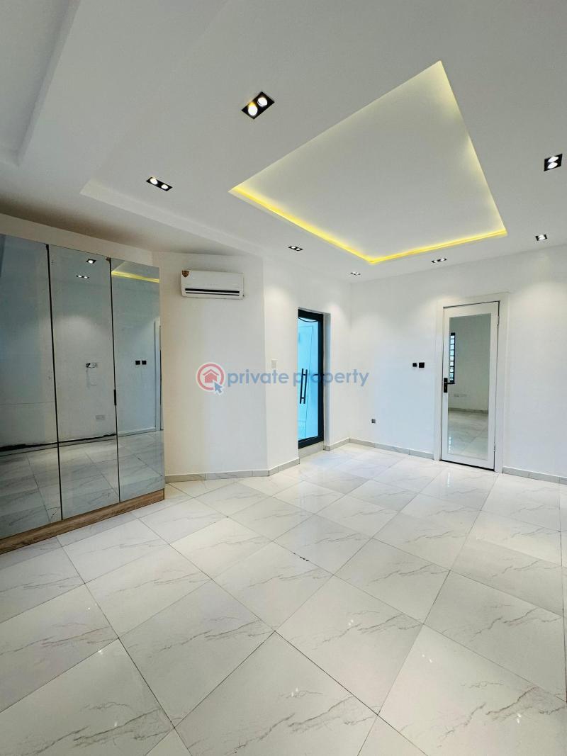 Beautiful 2 bedroom apartment with communal pool - 4 2 bedroom Block Of Flats For Sale Ikate Lekki Lagos - 4