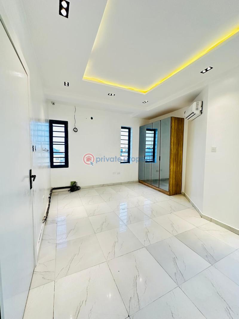 Beautiful 2 bedroom apartment with communal pool - 5 2 bedroom Block Of Flats For Sale Ikate Lekki Lagos - 5