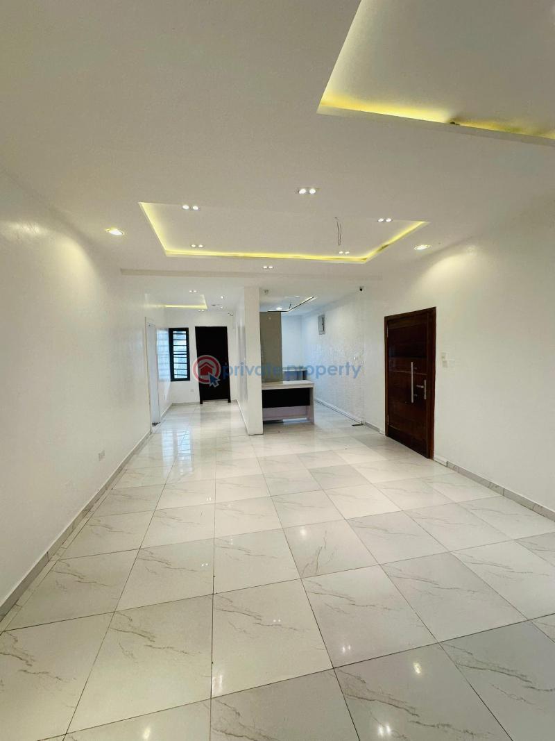 Beautiful 2 bedroom apartment with communal pool - 2 2 bedroom Block Of Flats For Sale Ikate Lekki Lagos - 2
