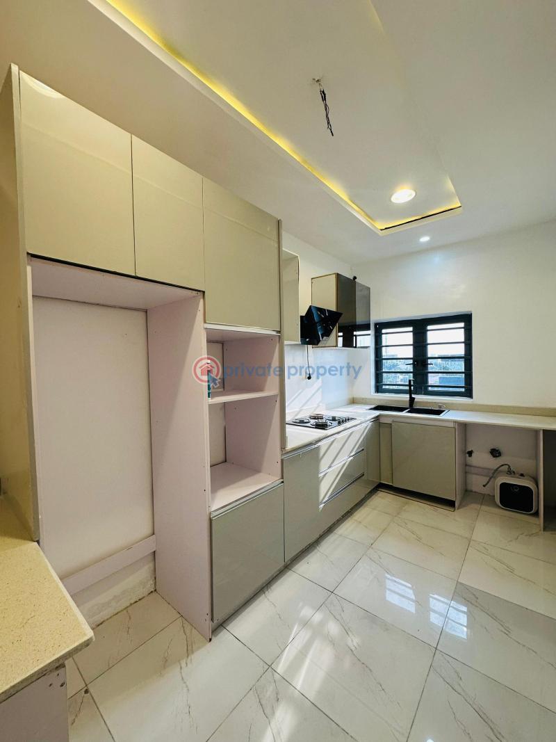 Beautiful 2 bedroom apartment with communal pool - 11 2 bedroom Block Of Flats For Sale Ikate Lekki Lagos - 11