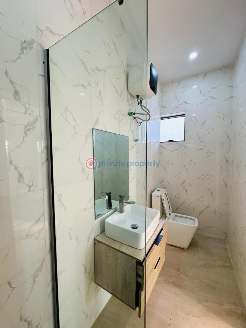 Beautiful 2 bedroom apartment with communal pool - 13 2 bedroom Block Of Flats For Sale Ikate Lekki Lagos - 13